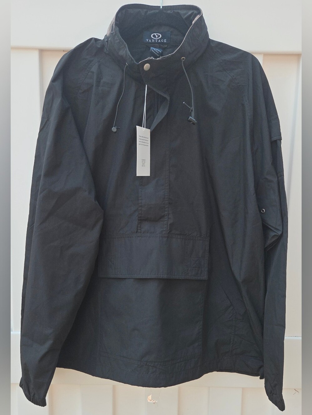 Vantage Men's Windbreaker, Half Zip Front, Gevalia Logo On Sleeve Size XL Black